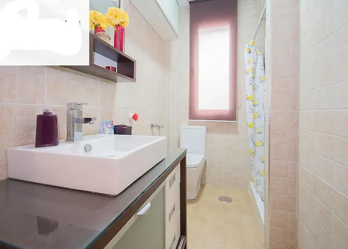 Piso Moderno Cerca Del Centro شقة